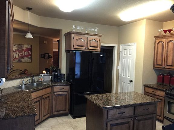 3rd image of 106 Brazos Ct