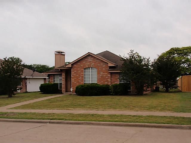 1st image of 1110 Rosewood Ln