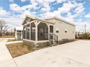 814 E Linden St, Rogers, AR 72756