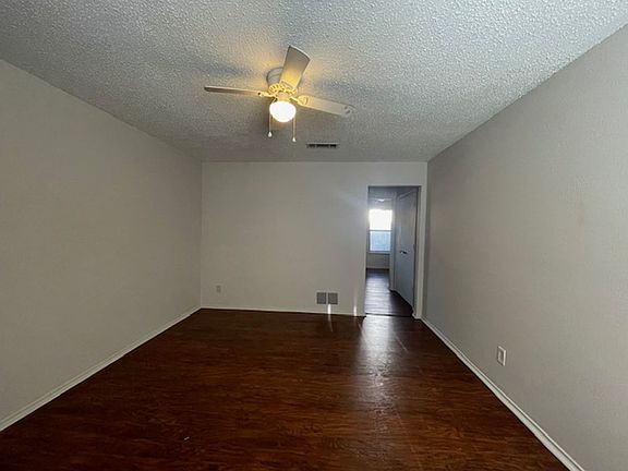 2nd image of 221 Meadow Ct APT B