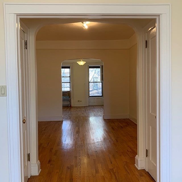2nd image of 437 Clinton St #2