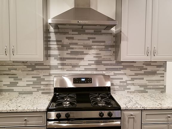 4th image of 4530 Hobble Cir