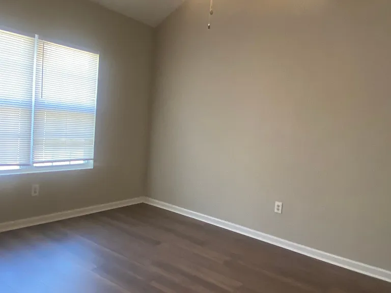 226 Lynn Rd — Photo 12