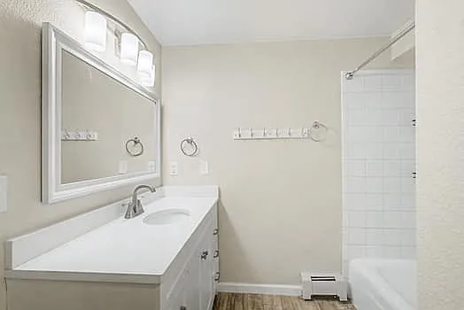 1200 College Ave — Photo 13