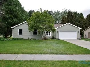 2456 Morningdew Blvd, Maumee, OH 43537