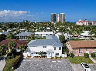 115 Cascade Ln APT 1, Palm Beach Shores, FL 33404