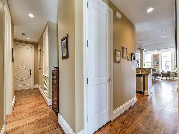 3rd image of 2207 Post Office St APT 314