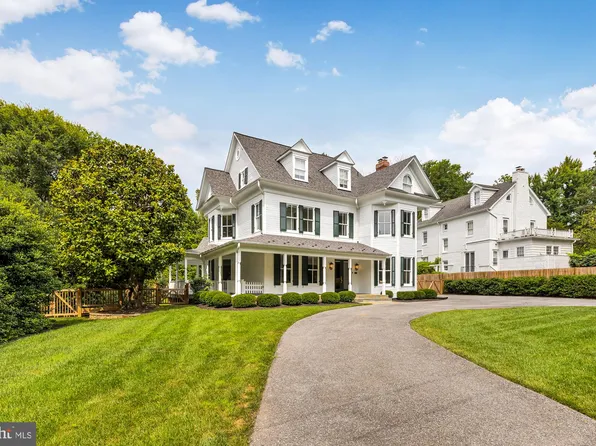6208 Wisconsin Ave, Chevy Chase, MD 20815