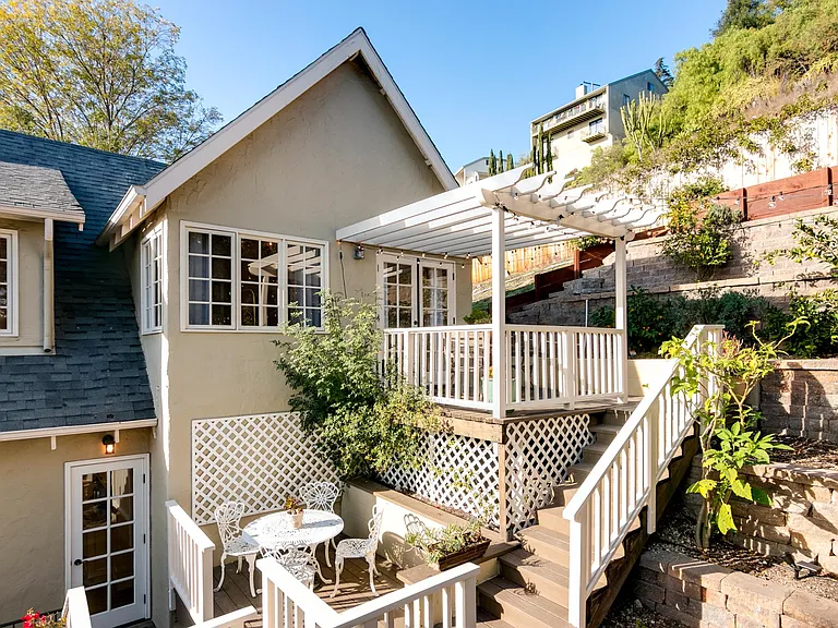 850 Cheltenham Rd — Photo 33