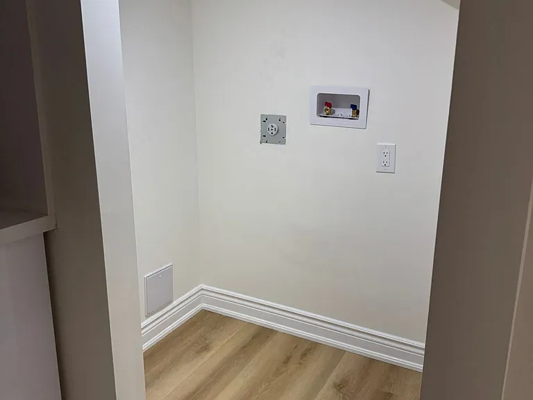 10 Galrino Rd #BASEMENT — Photo 12