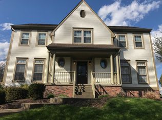 1002 S Lake Dr, Gibsonia, PA 15044
