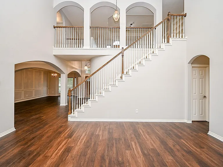 8135 Cove Timbers Ln — Photo 9