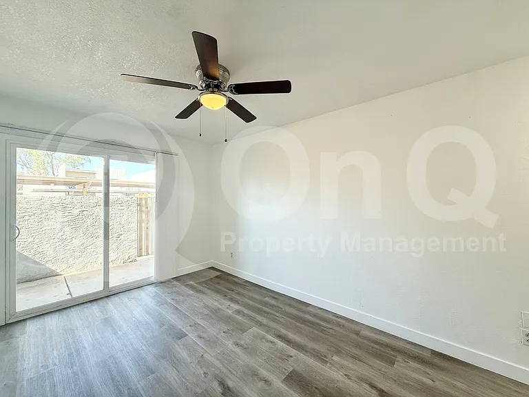 2801 E Marconi Ave #101 — Photo 6