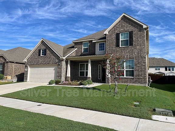 2nd image of 1104 Pinnacle Ridge Rd