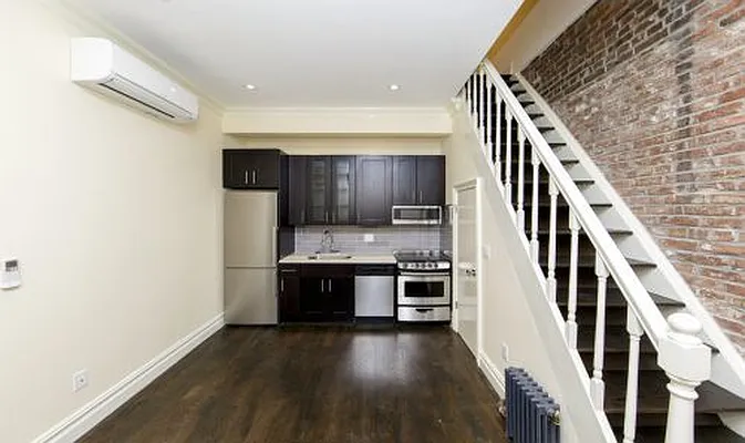 Rented by Icon Realty Management | media 55