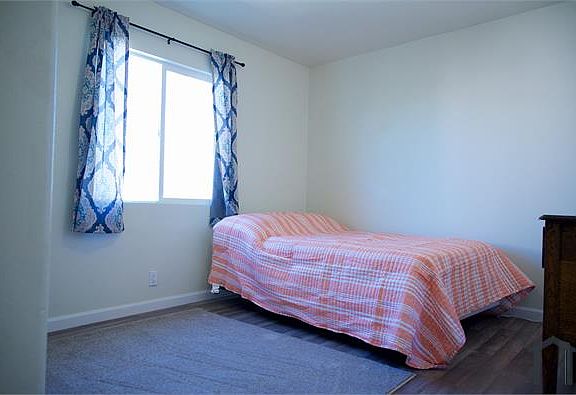 5th image of 226 E 116th St