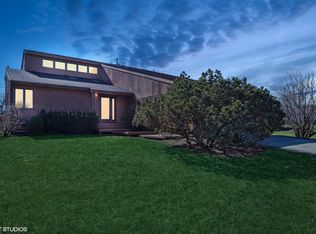 662 2nd St, Crete, IL 60417