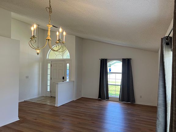 3rd image of 4031 Waltham Forest Dr