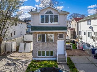 35 Mitchel Ln, Staten Island, NY