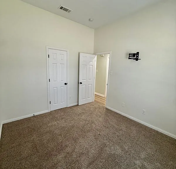 309 Catherine St — Photo 26