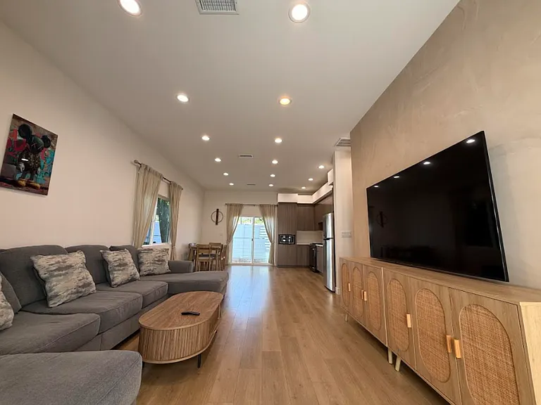 10642 Jimenez St — Photo 8