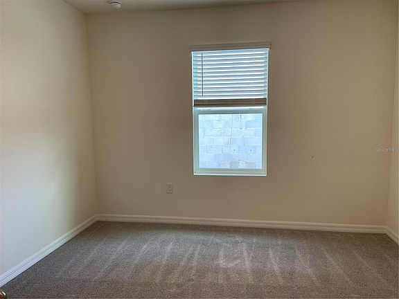 5th image of 33327 Hamilton Ln