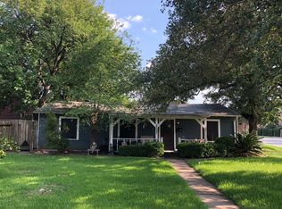 5007 Chestnut St, Bellaire, TX 77401