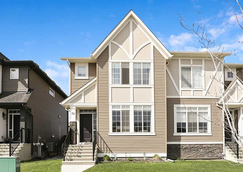 1st image of 32 S Wolf Cres