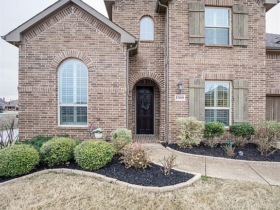4th image of 1560 Silent Brook Ct