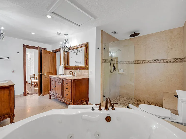 Hibiscus Pl — Photo 43