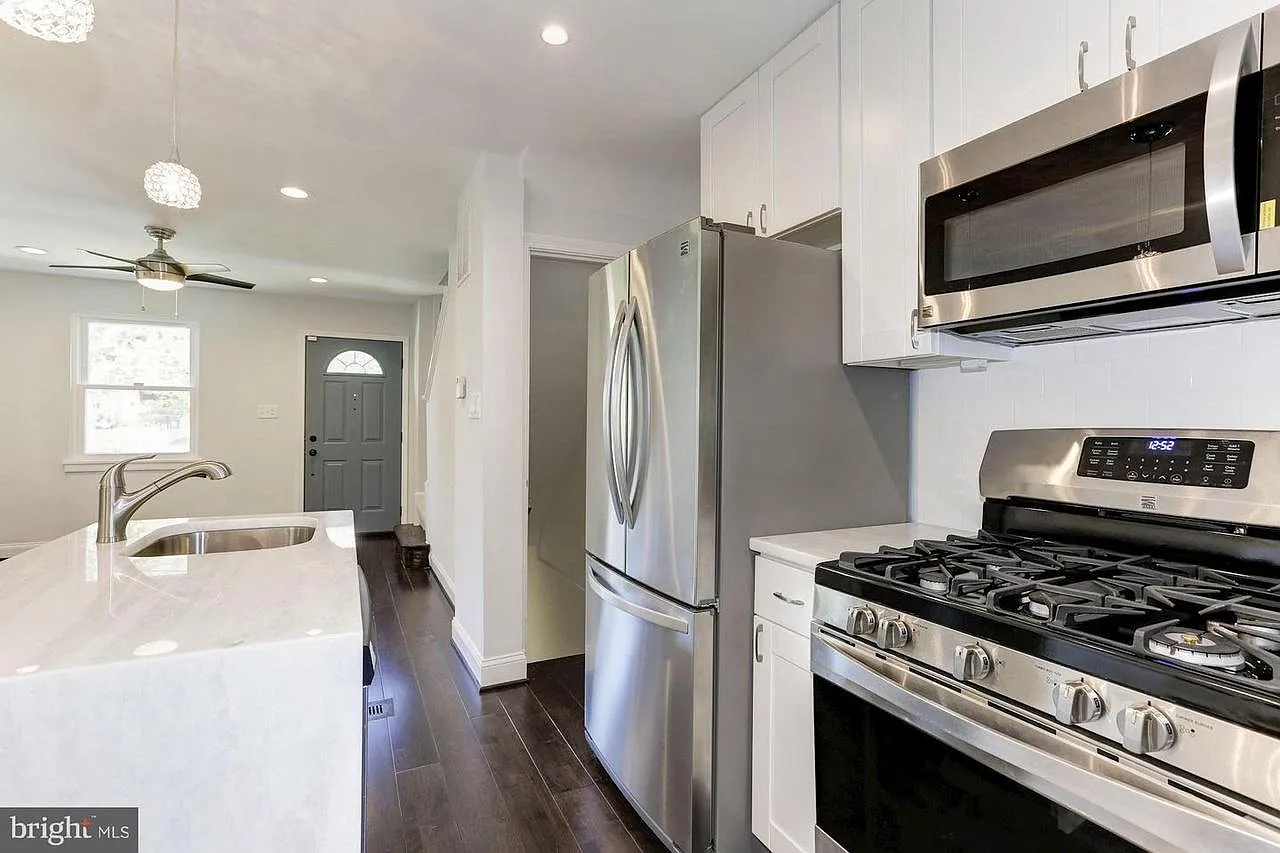 4341 F St SE - 4341 F Street — Photo 2