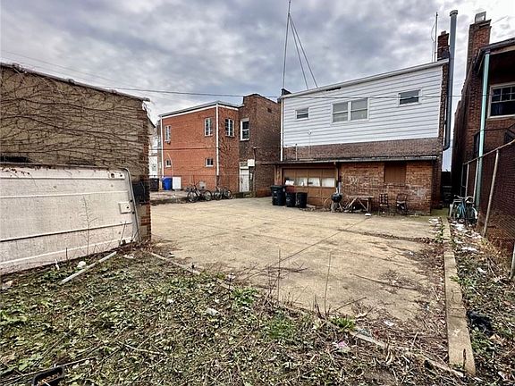 4th image of 12224 Lorain Ave