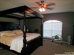 3rd image of 220 Blain Cir