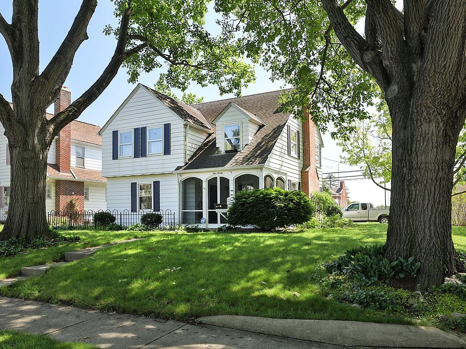 1st image of 190 S Roys Ave