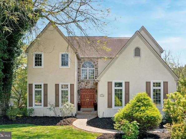 5057 Brittany Ln, Bryn Mawr, PA 19010