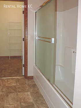 7402 Hedge Lane Ter — Photo 10