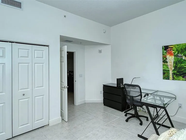 800 N Tamiami Trl #203 — Photo 29
