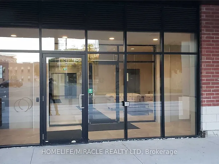 1 Wellington St #318 — Photo 2