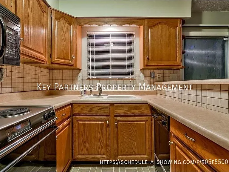 8023 E 88th St — Photo 10