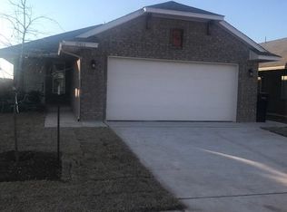 19801 Castleberry Brunswick Ct, Edmond, OK 73012