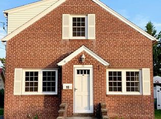 10 Treadwell St, West Haven, CT 06516