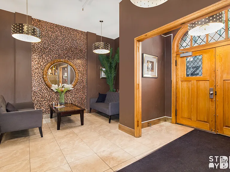 8 Clark St #3B — Photo 10