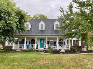 1250 Nursery Rd, Charleston, IL 61920