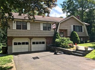 35 September Ln, Shelton, CT 06484