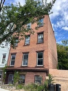 1st image of 95 Clinton Avenue