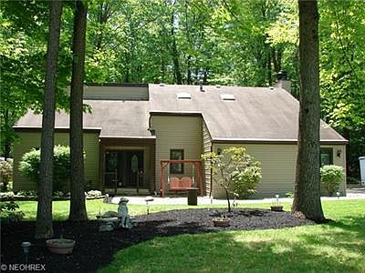 1st image of 8809 Camelot Dr