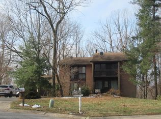 8617 Carlynn Dr, Bethesda, MD 20817