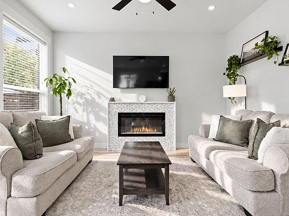 4th image of 7140 Maitland Ave #6