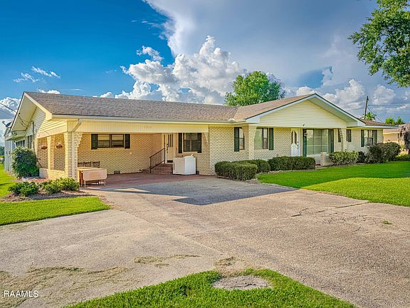 3rd image of 4904 Coteau Rd