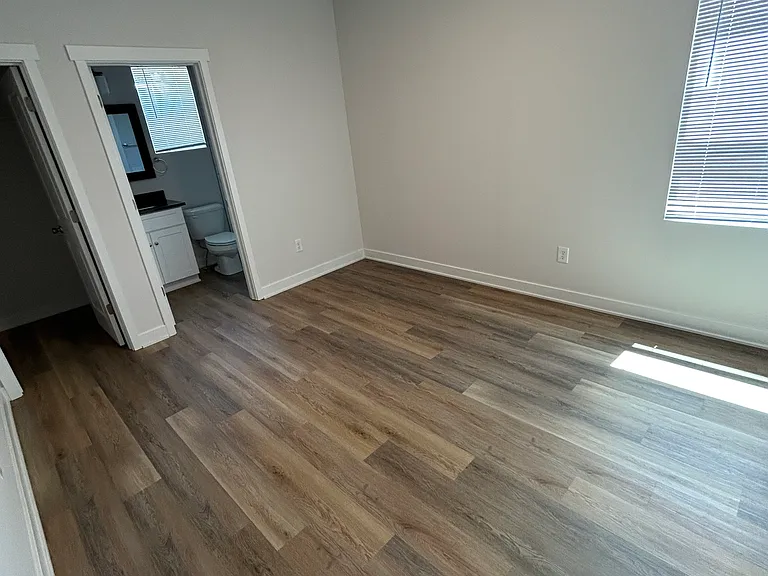1631 Montcalm St — Photo 10